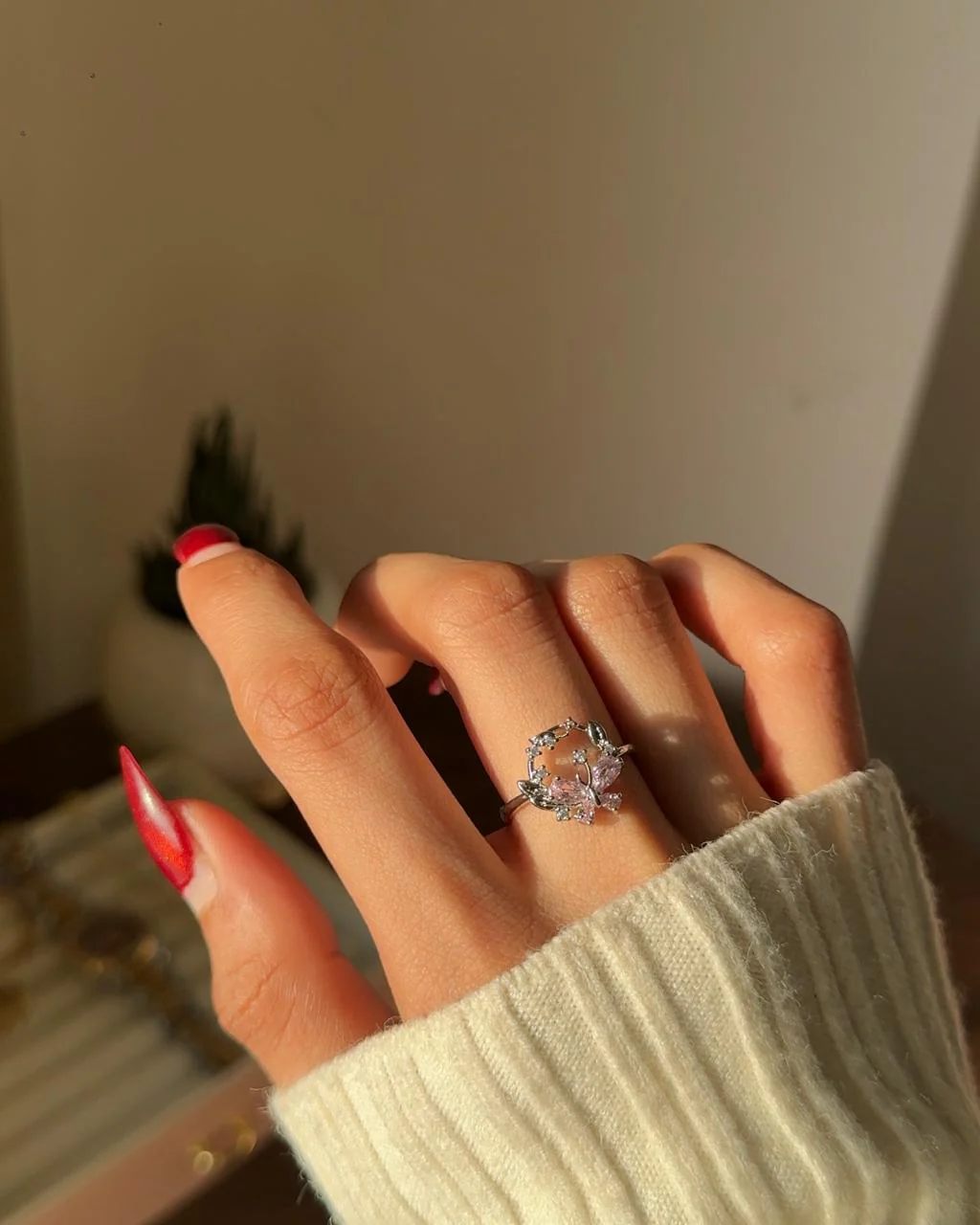 Enchanting Mariposa Ring - Image 2