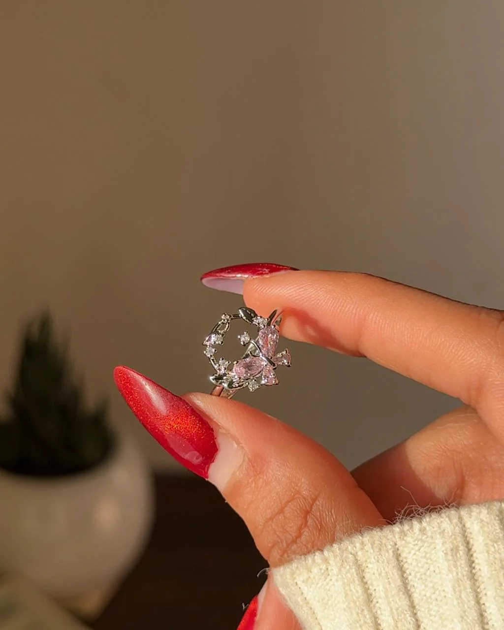 Enchanting Mariposa Ring - Image 3