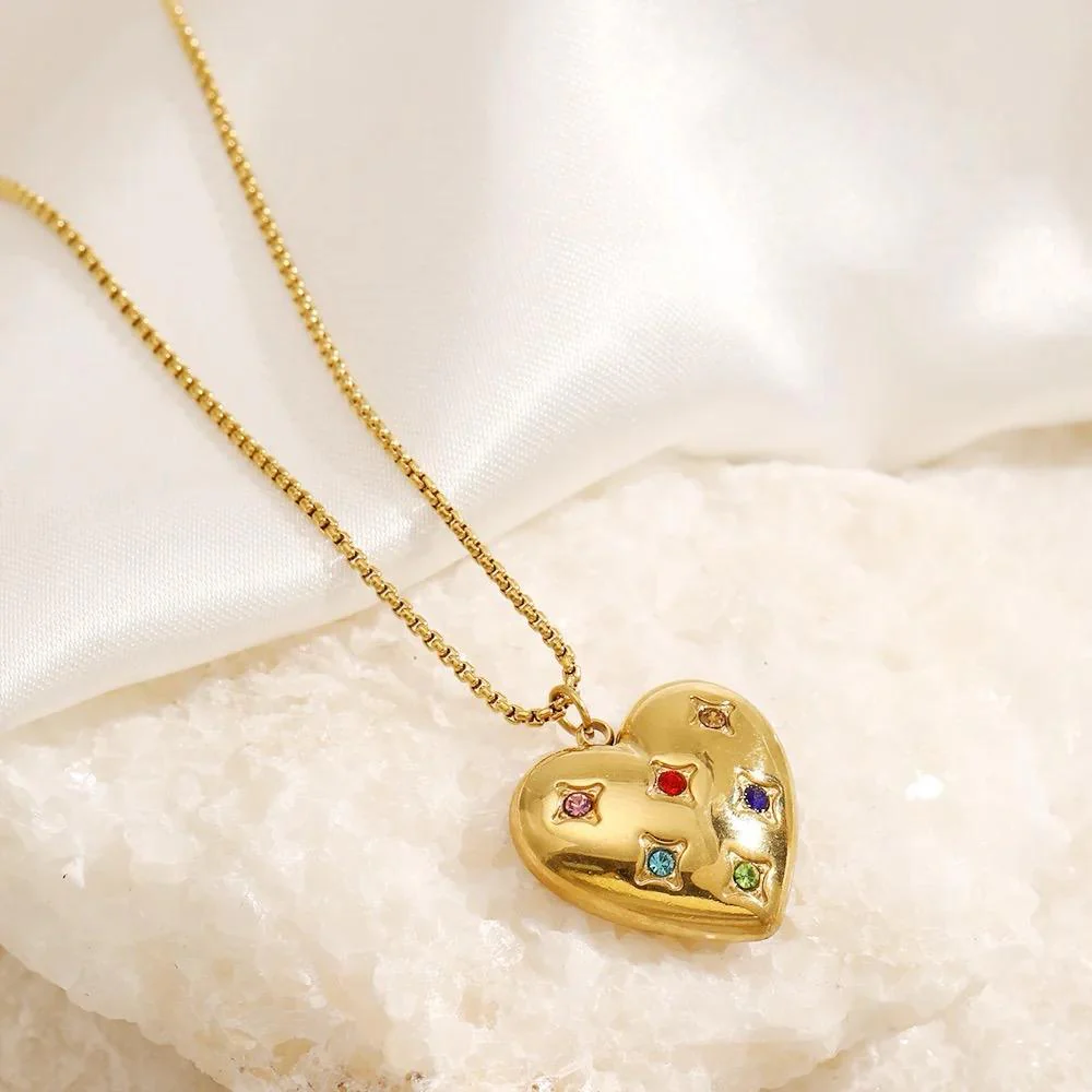 Eternal Love Necklace (18k gold plated) - Image 2
