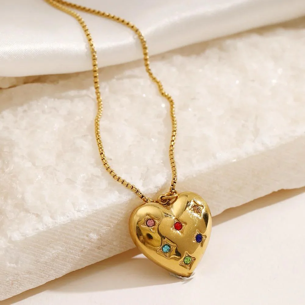 Eternal Love Necklace (18k gold plated) - Image 4