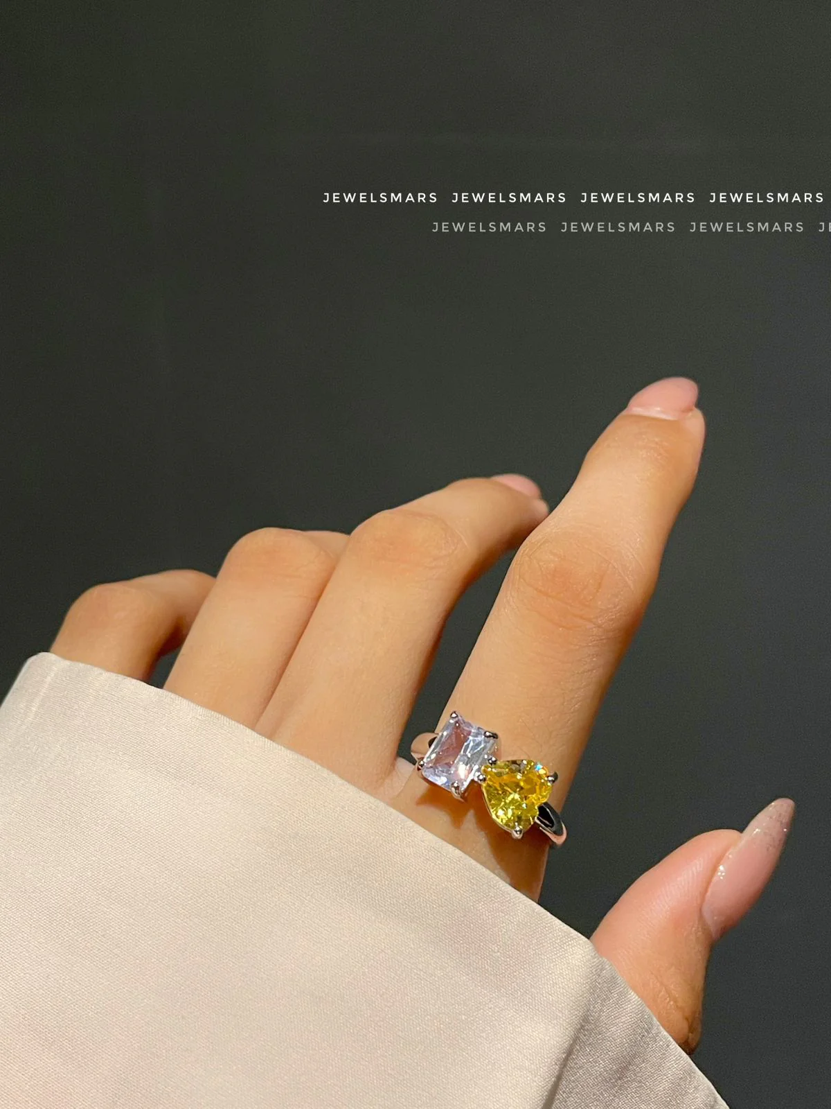 Ethereal Aura Ring – yellow - Image 2