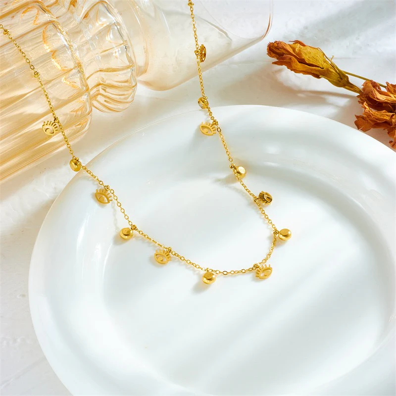 Eye-conic Gold Necklace - Image 4