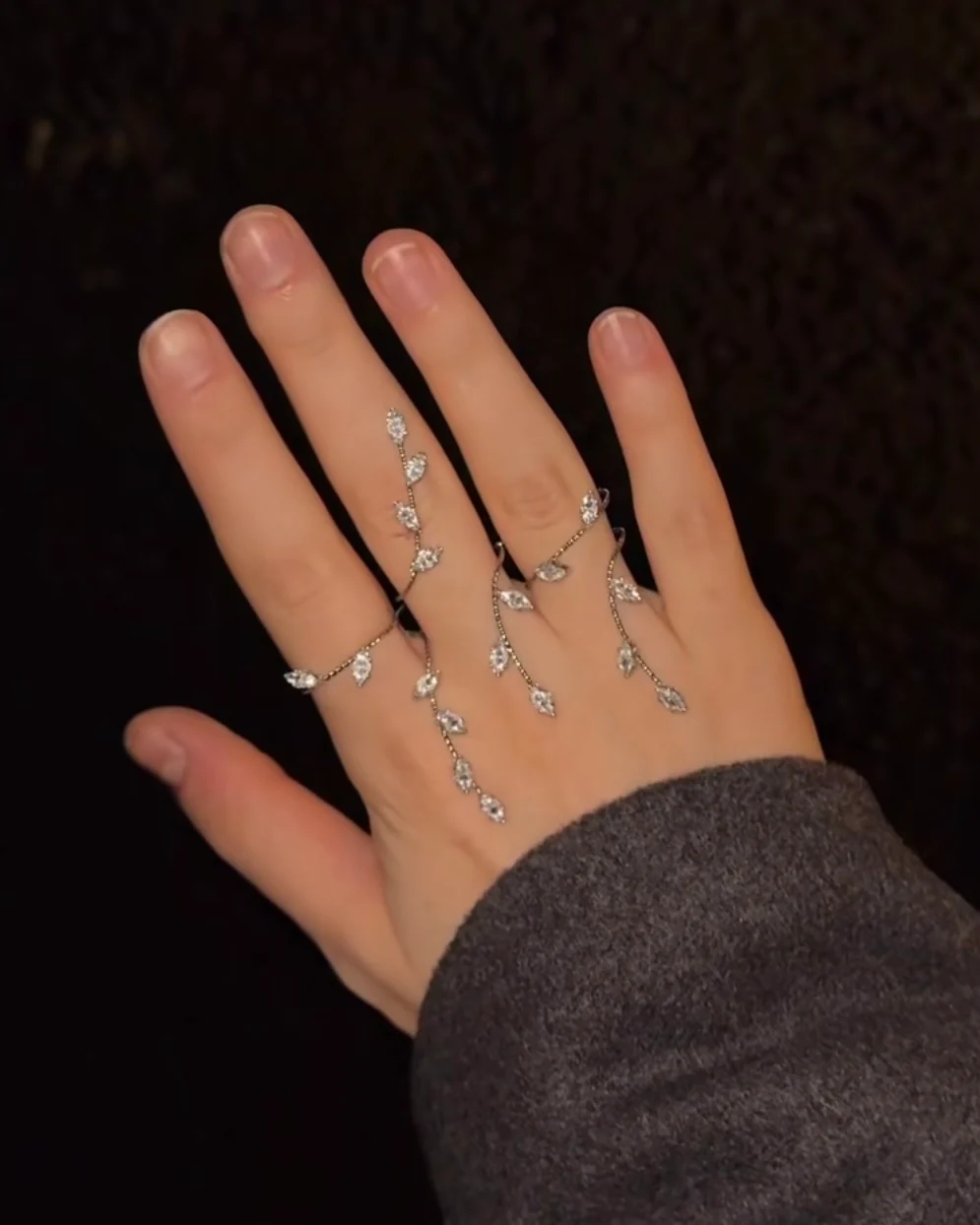 Fairy Drip Hand Jewellery - Image 8