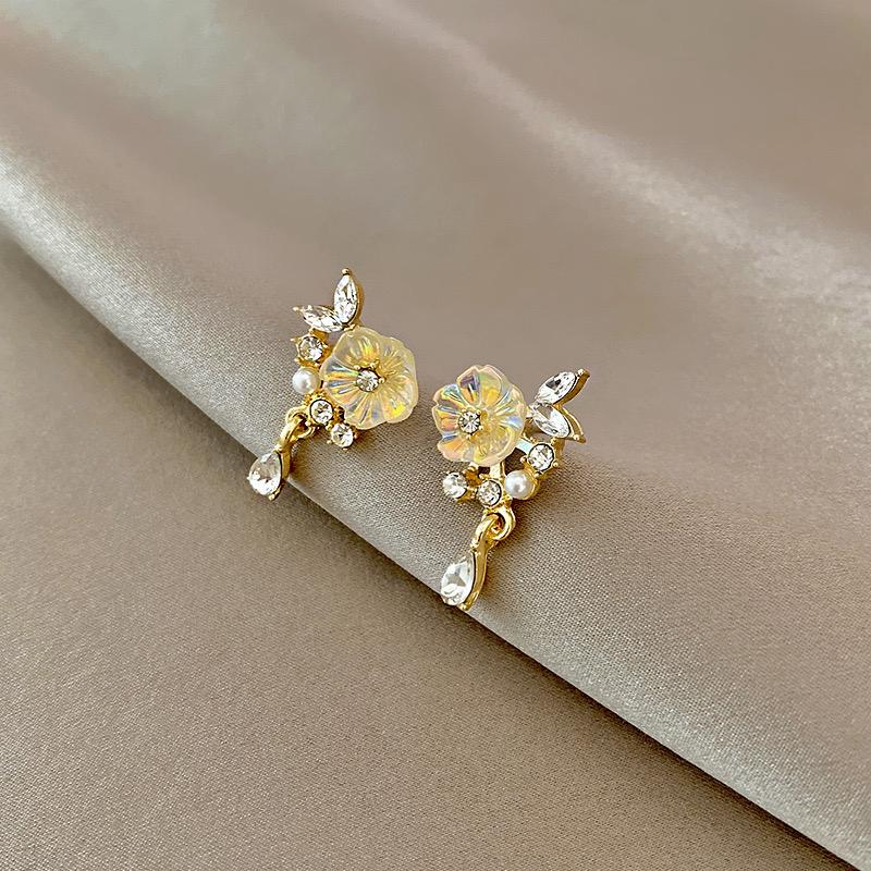 Fairy frost Floral earrings - Image 3