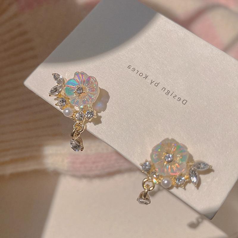 Fairy frost Floral earrings - Image 4