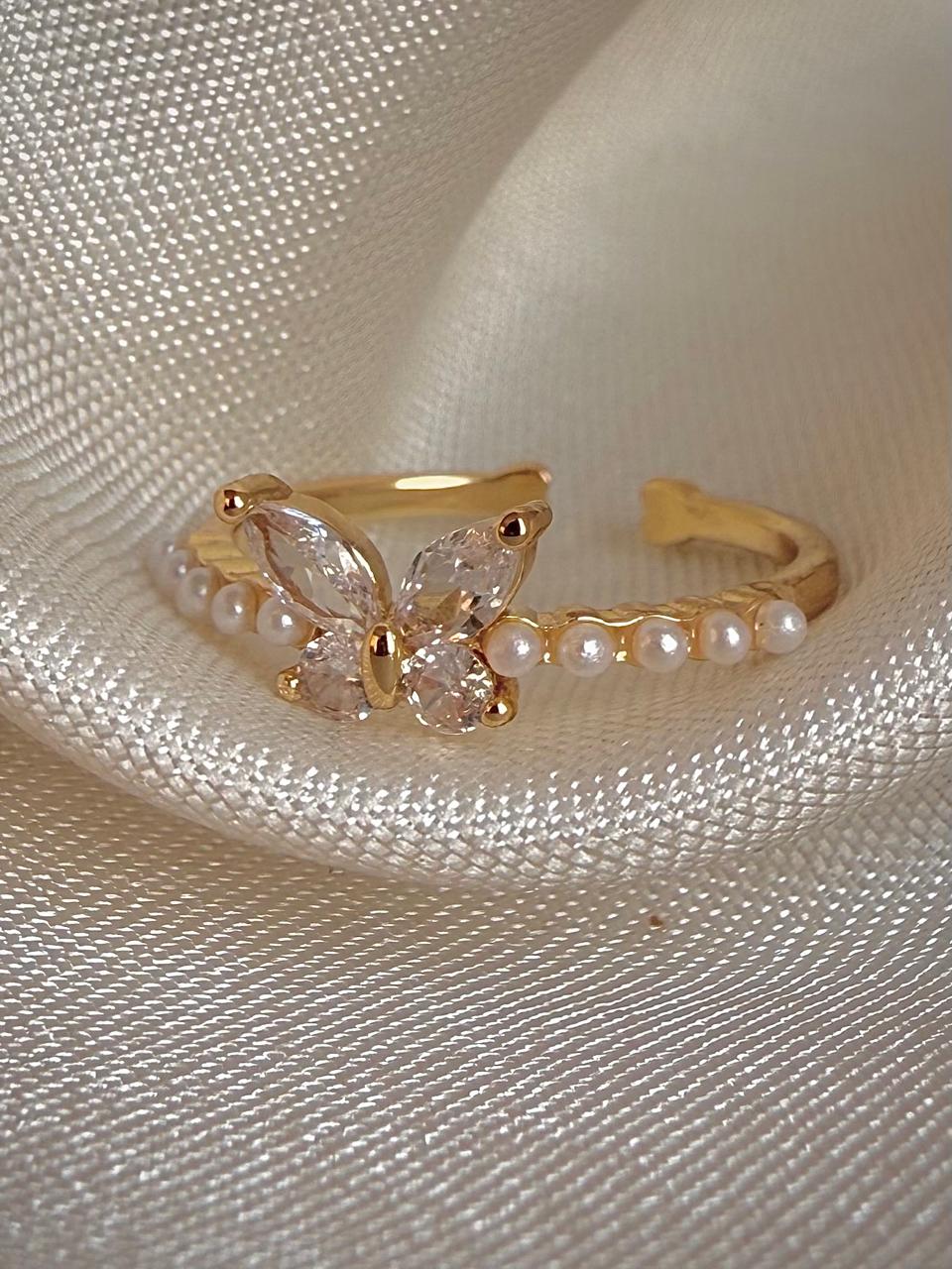 Fairyveil Flutter Pearl Ring