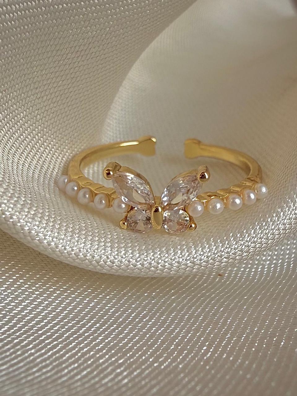 Fairyveil Flutter Pearl Ring - Image 4