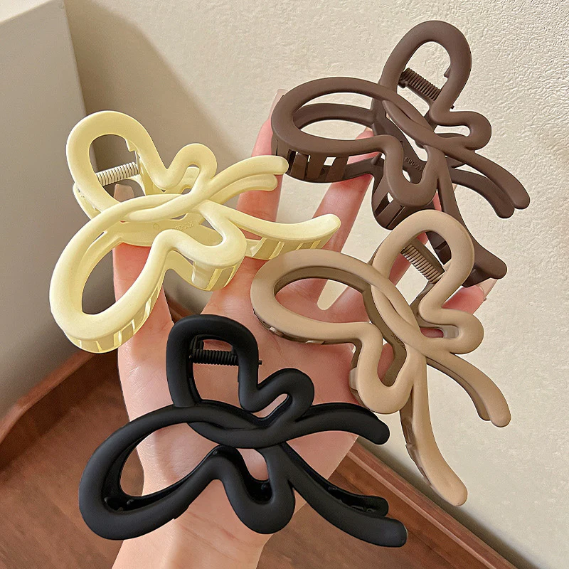 Fawn-flutter Claw Clip - Image 3