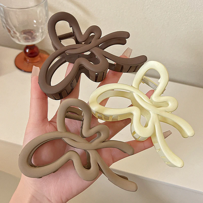 Fawn-flutter Claw Clip - Image 4