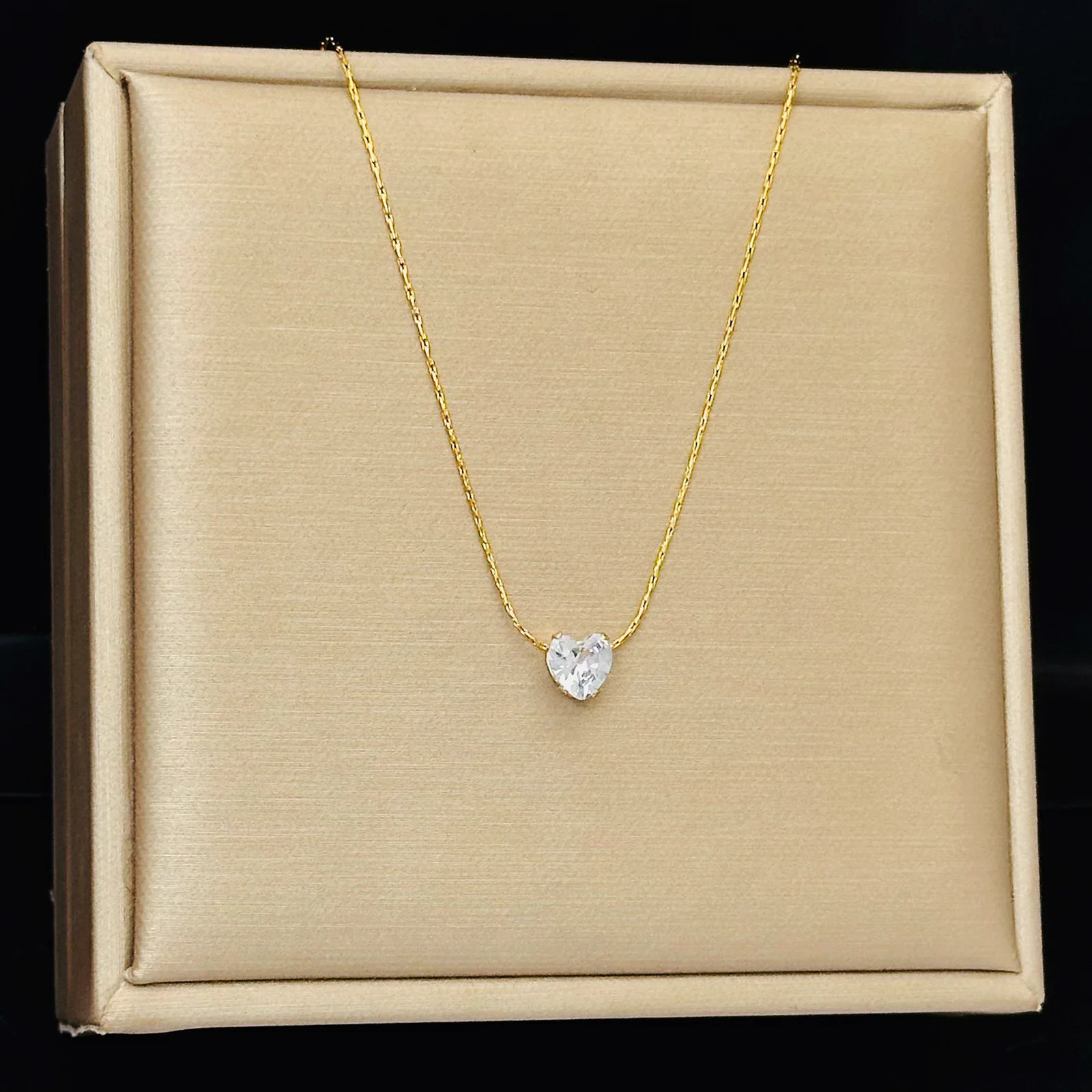 Feminine-Love Heart Necklace - Image 4