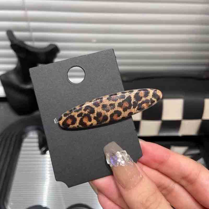Fiesty Girly Cheetah Hair Clip - Image 4