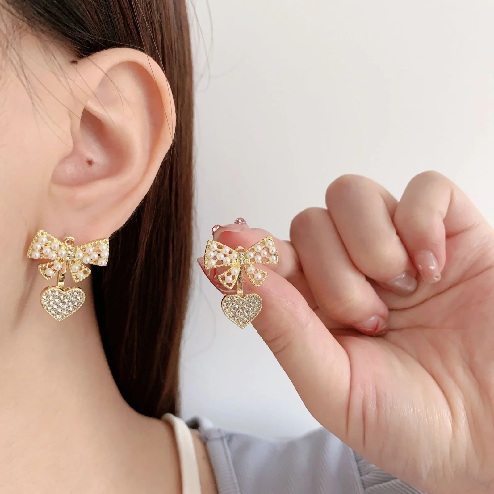 Flirt Alert Pearly Earrings - Image 2