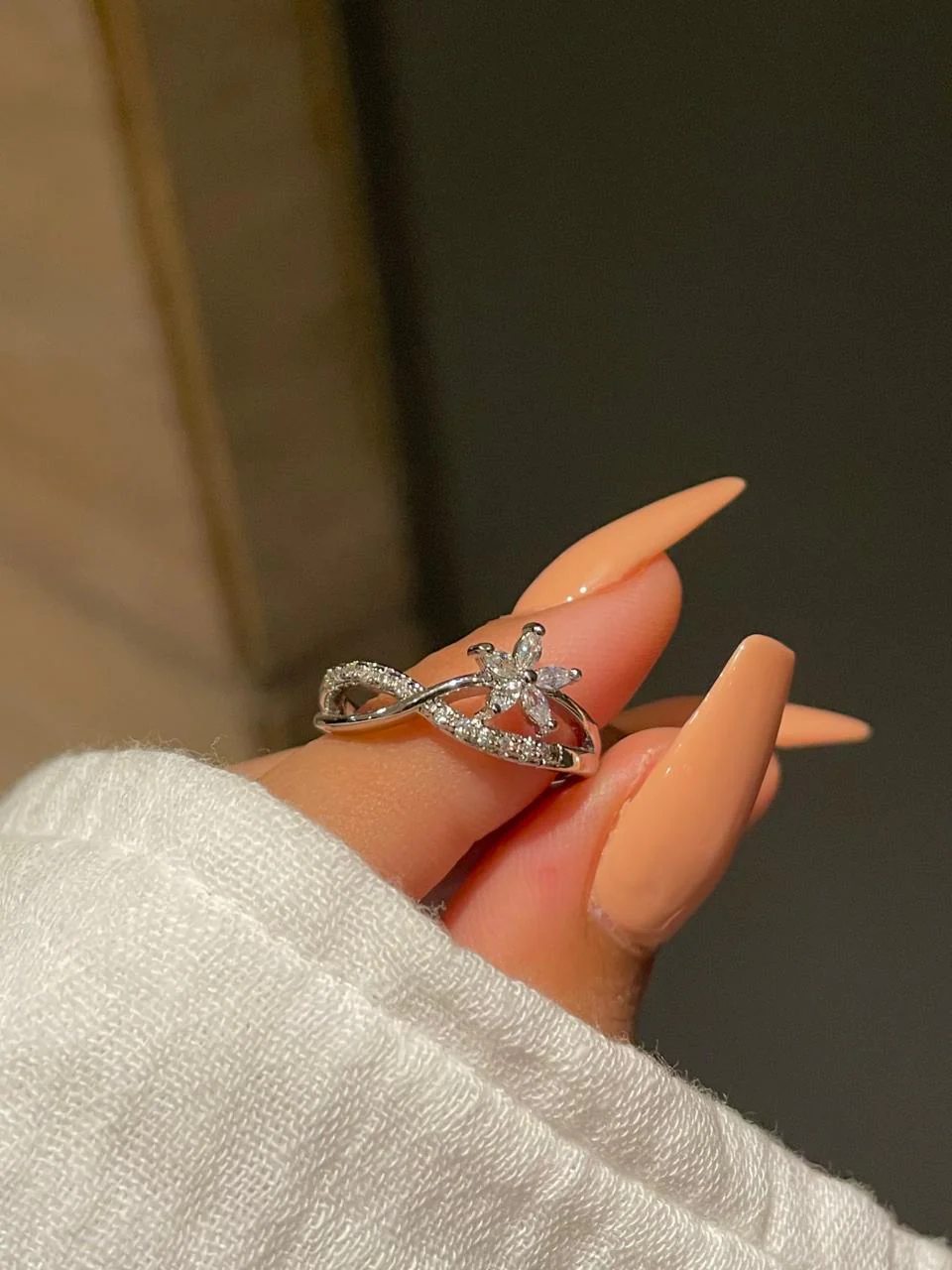Flora Minimal Ring