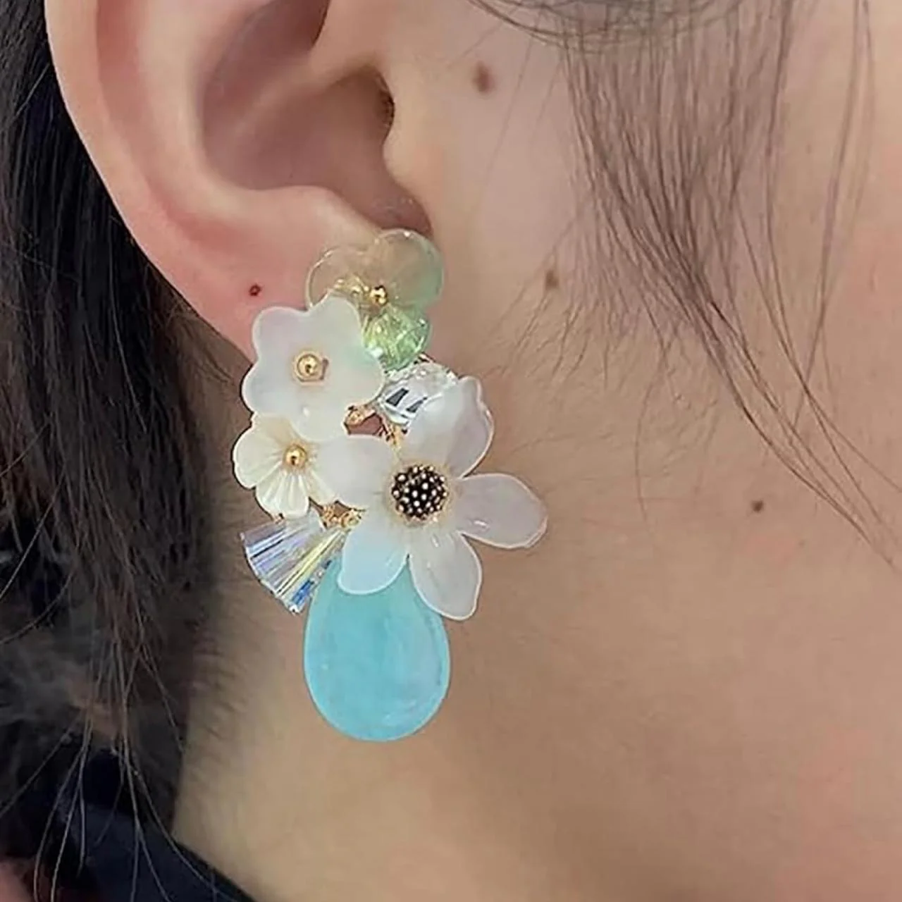 Floral Escatsy Earrings - Image 2