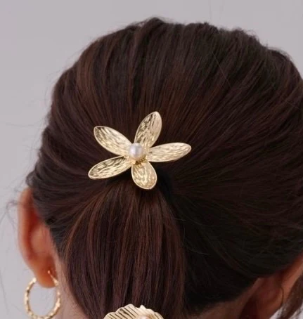 Floral Pearly Statement Metal Hair Tie - Image 2