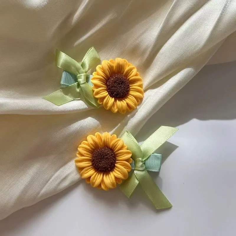 Florets of Sun Hair Clip (1 pc) - Image 2