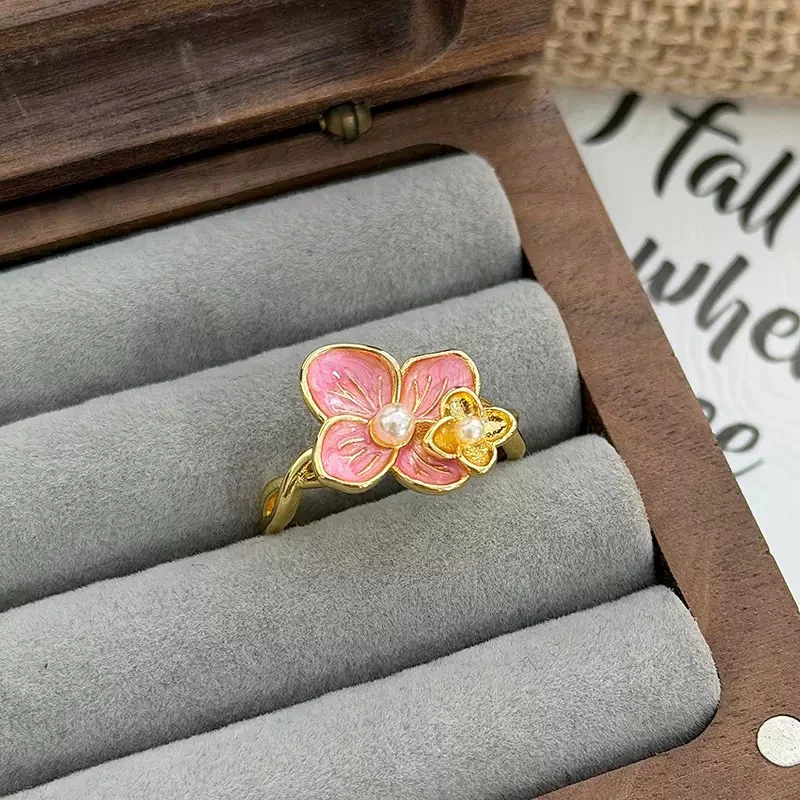 Florist in Pink! Ring - Image 3