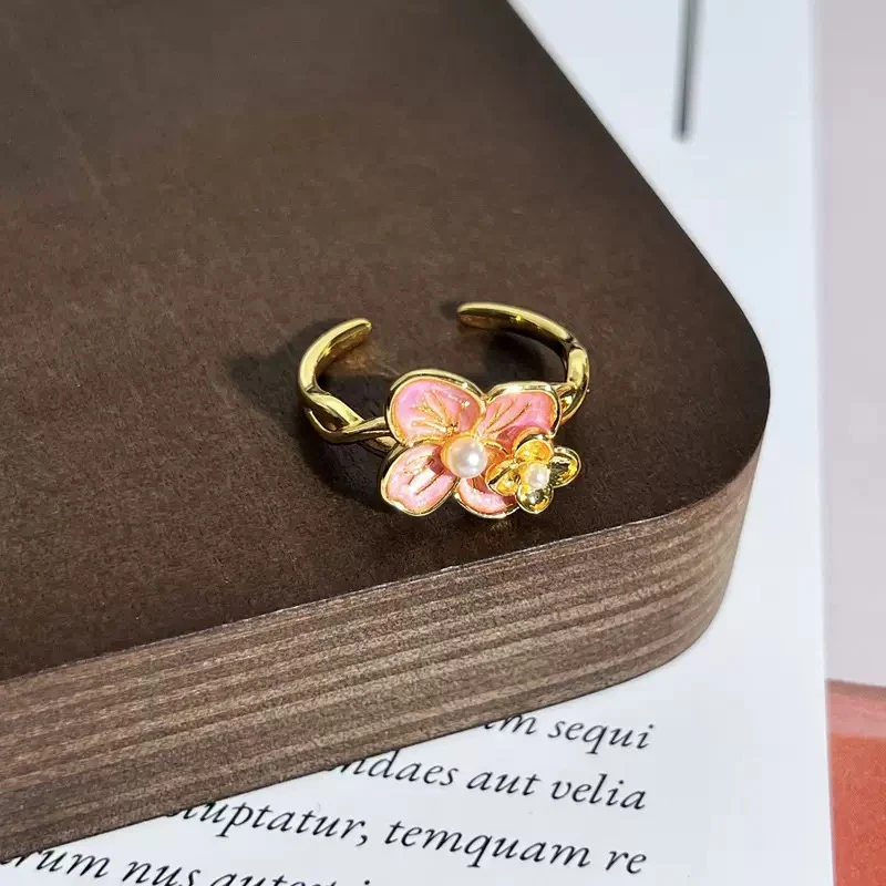 Florist in Pink! Ring - Image 5