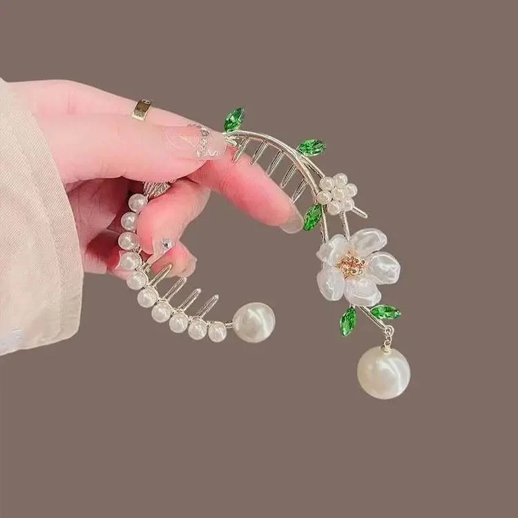 Flower Bun Hairclip - Image 2