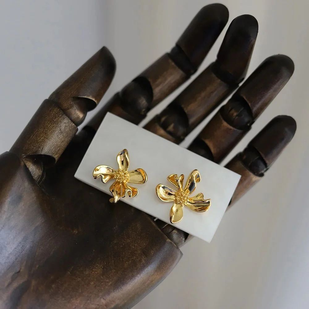 Flower Earrings- Statement earrings - Image 2