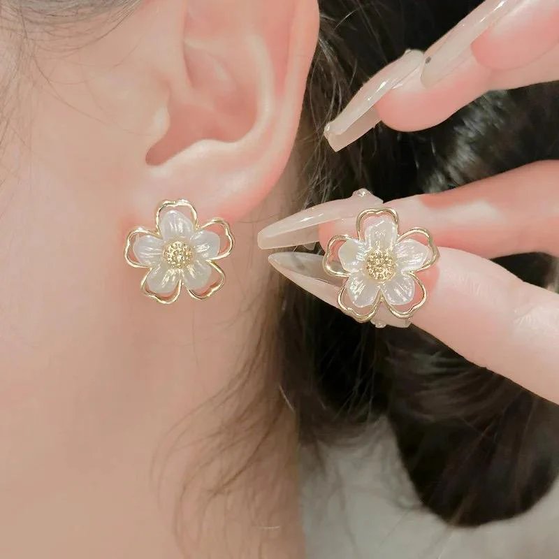 Flower Fantasy Earrings - Image 4