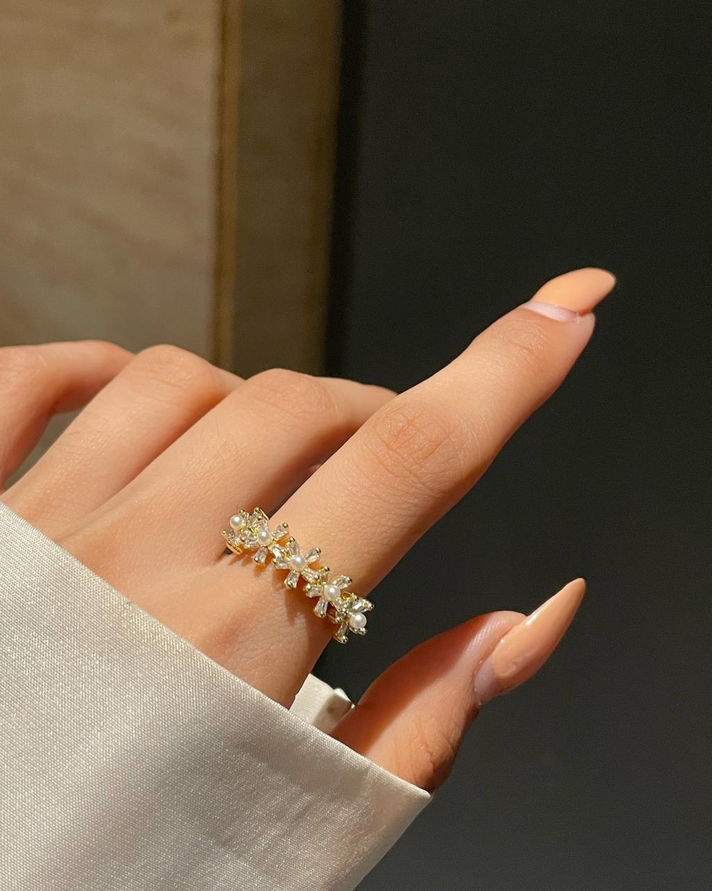Flower Pearl Ring - Image 2