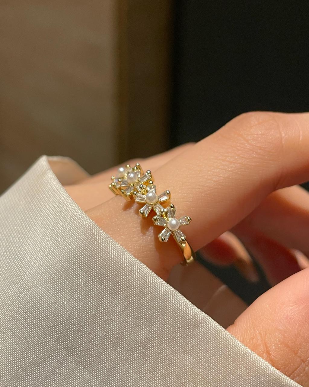 Flower Pearl Ring - Image 3