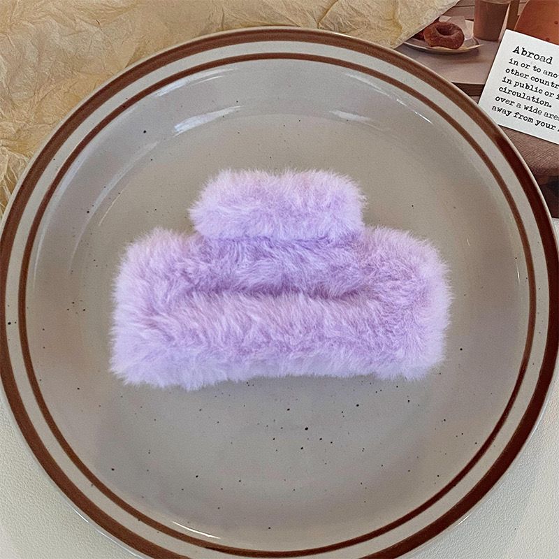Fur Rectangular Claw Clutcher - Image 2