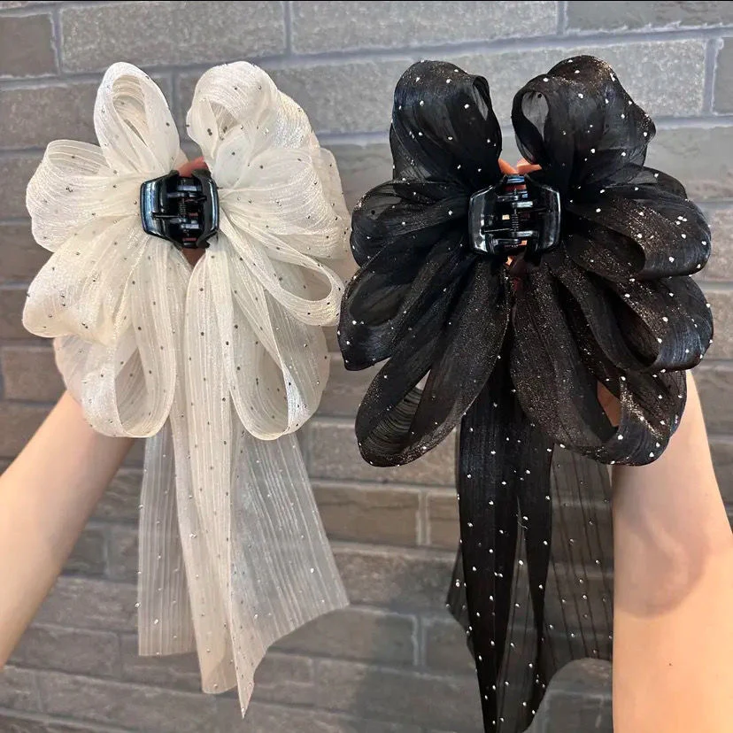 Gala Scrunched Hair Claw - Image 2