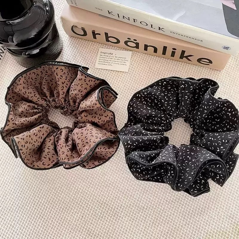 Georgina Frilled Scrunchie - Image 4