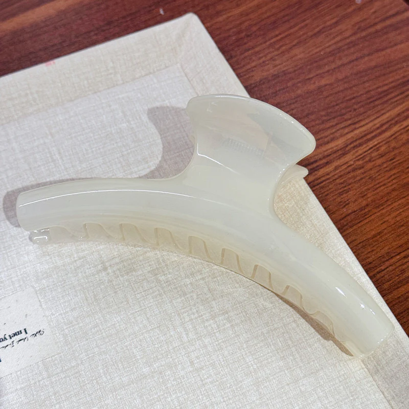Glazed Darling Jelly Claw Clip - Image 3