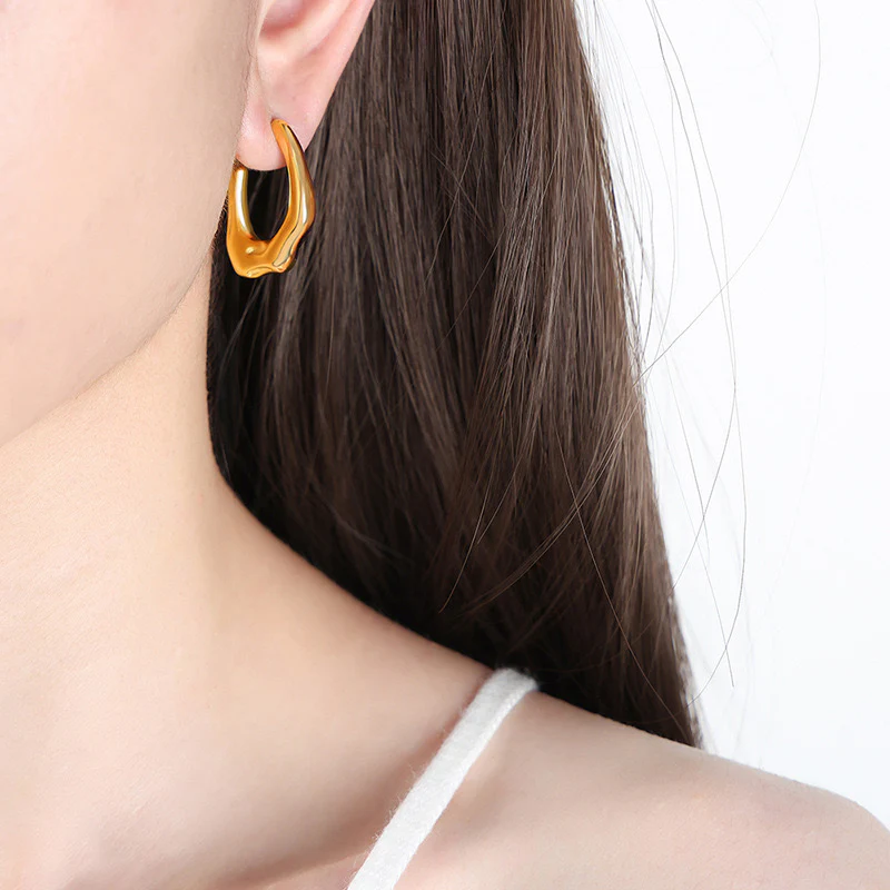 Glint of Gold Earrings - Image 2