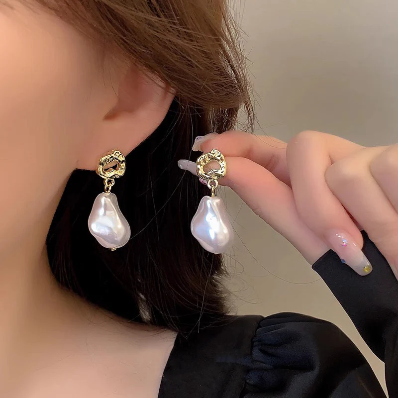 Glow Getter Pearl Earrings - Image 3