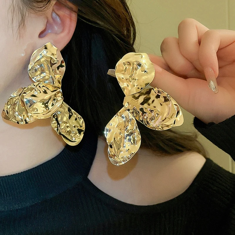 Glow Girl! Hammered Earrings - Image 2