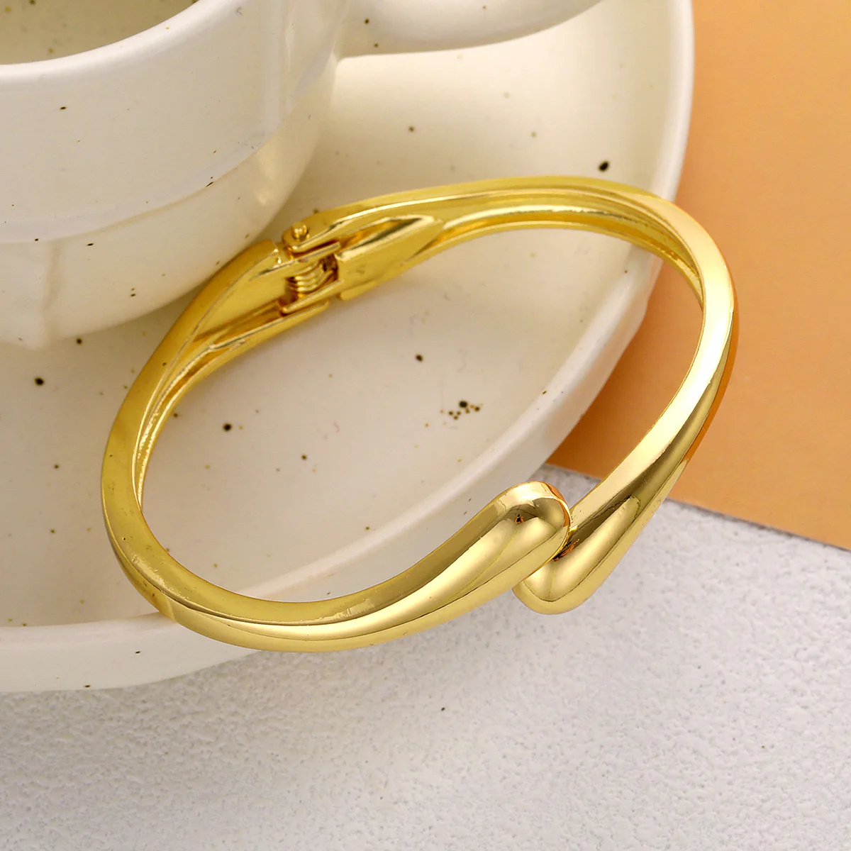 Glow ‘O’ Clock Bracelet - Image 3