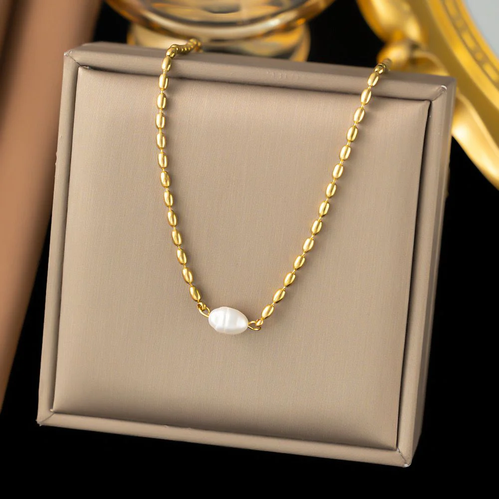 Gold Beaded Pearl Necklace - Image 4