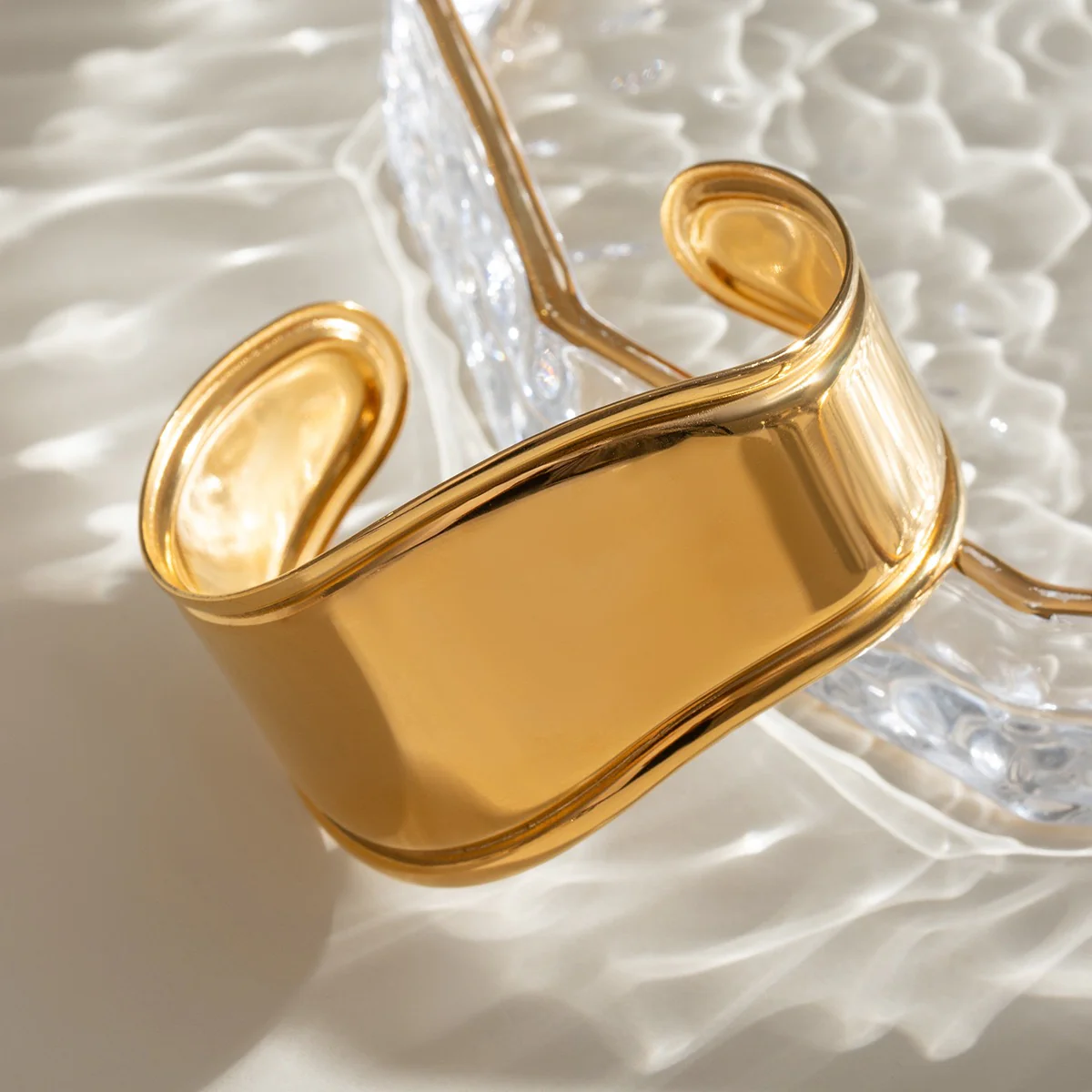 Golden Authority! Handcuff - Image 2