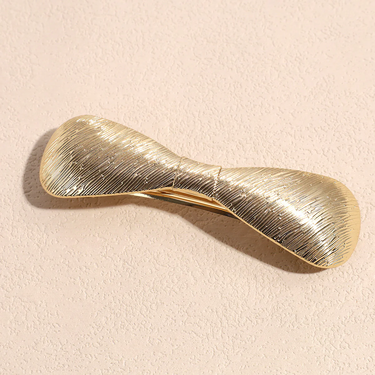 Golden Barbie Bow Clip - Image 3