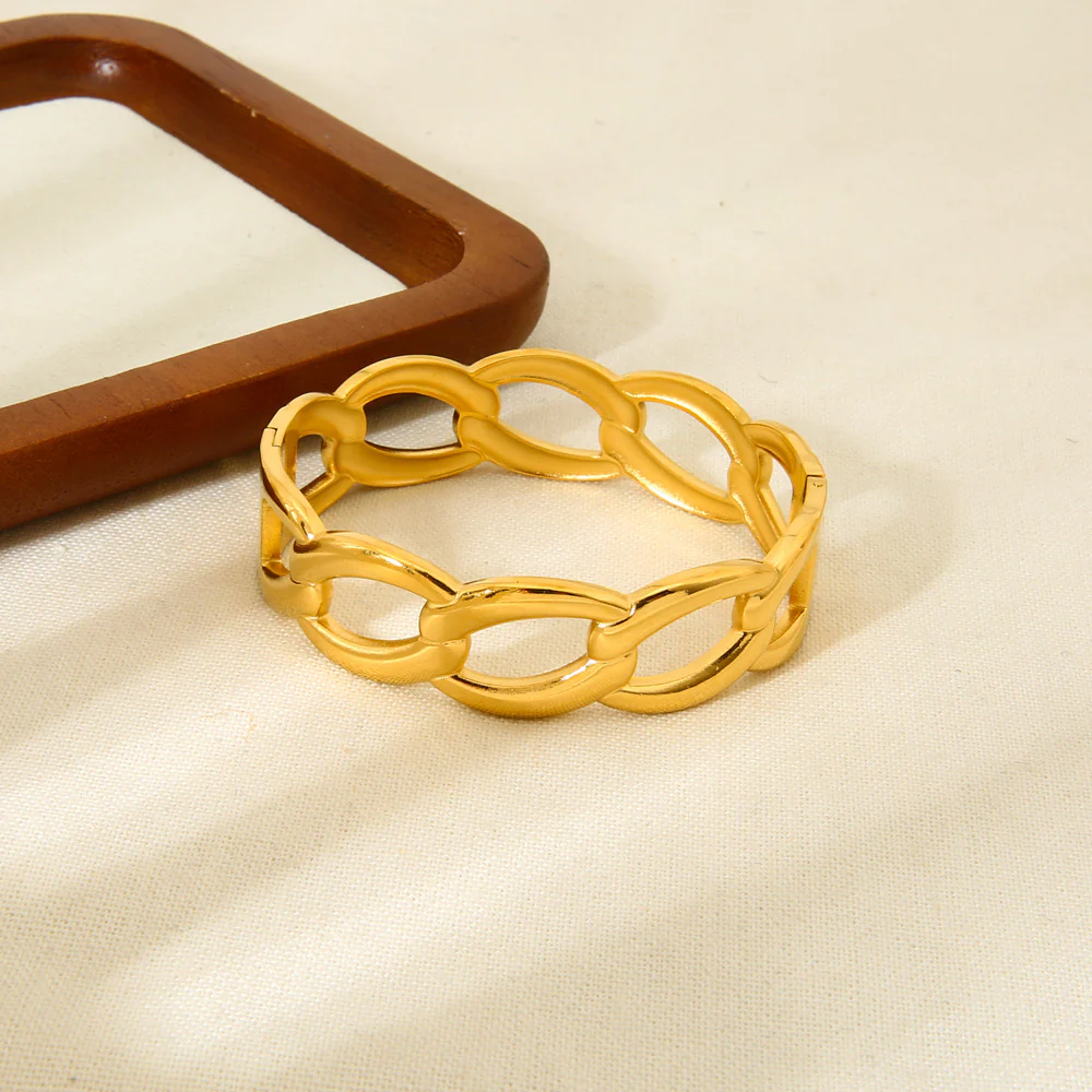Golden Bond Bracelet - Image 3