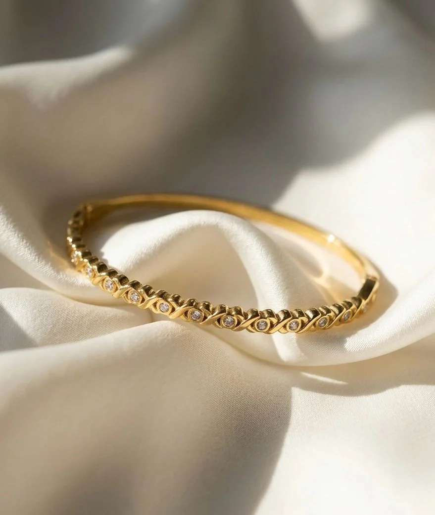 Golden Delicacy Bracelet - Image 2