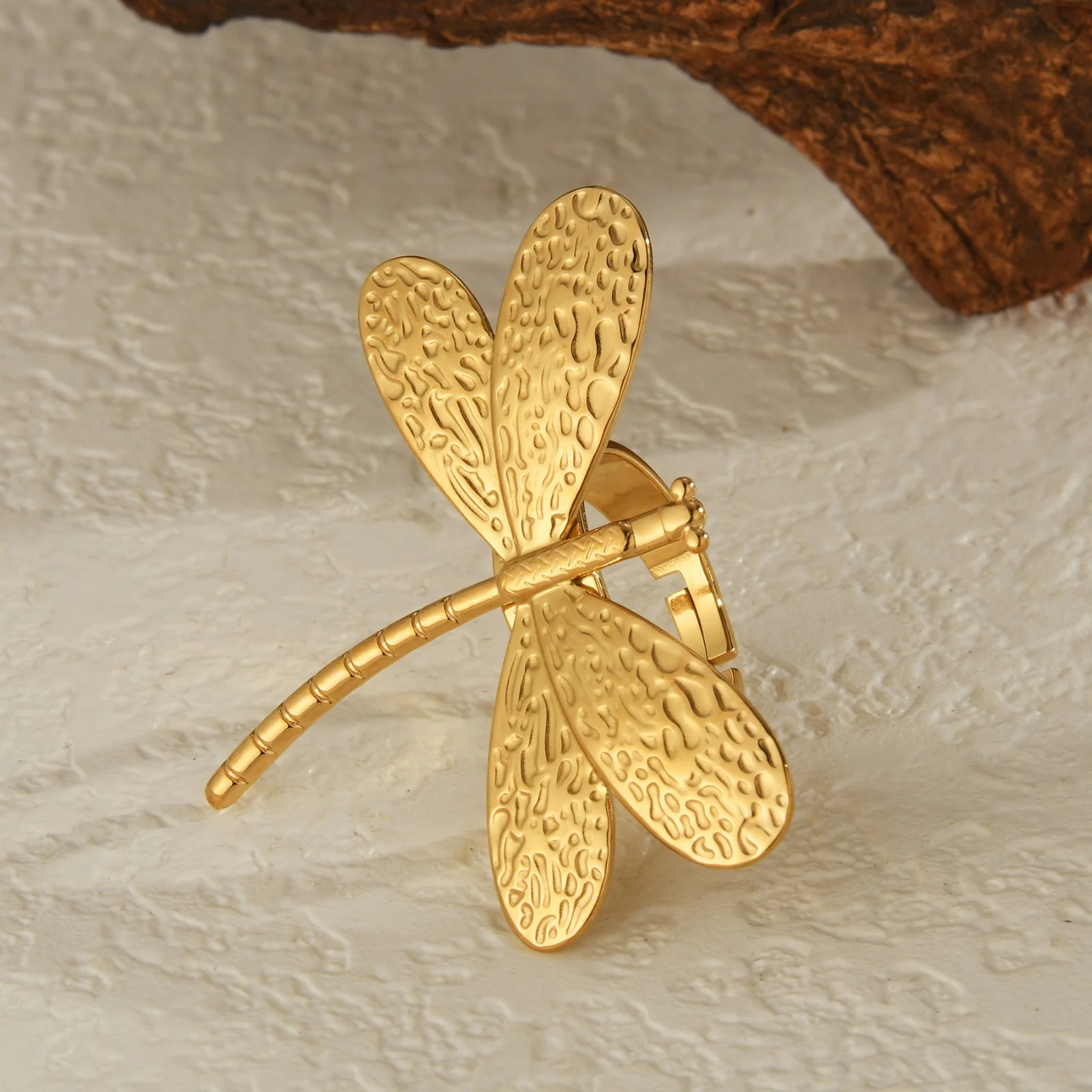 Golden Flutress Ring
