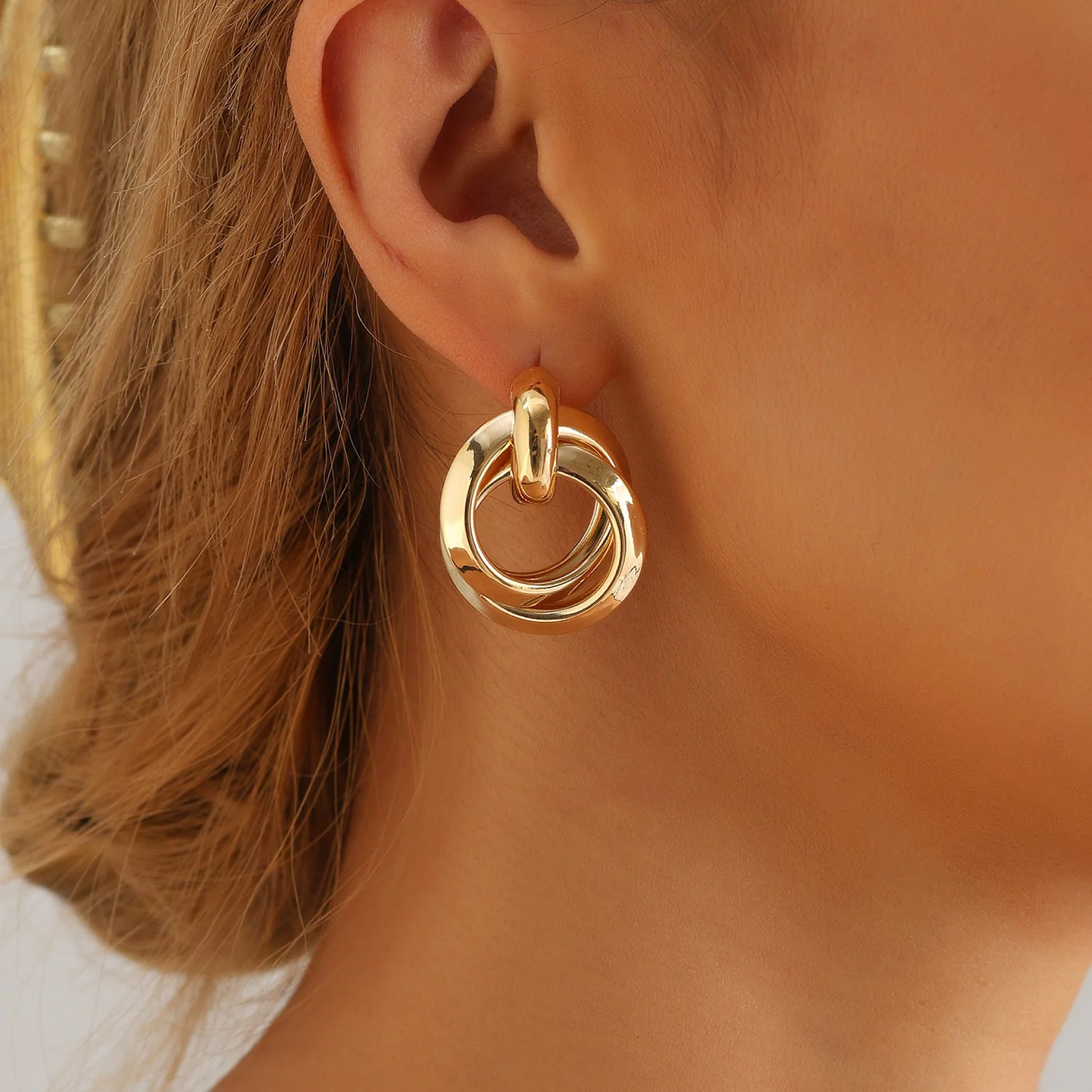 Golden Heiress Earrings - Image 2
