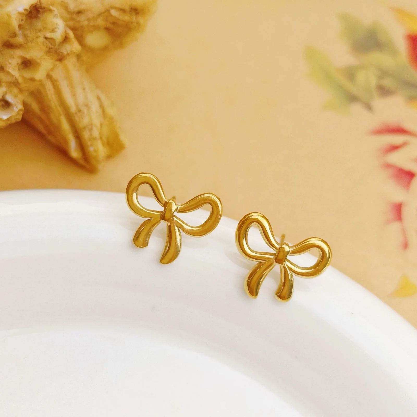 Cute Bow Earrings - Image 4