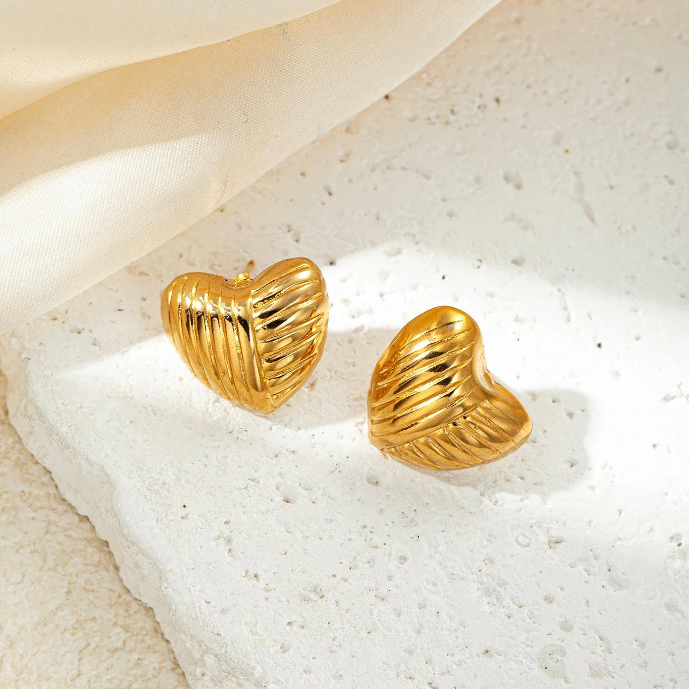 Golden Pulse Earrings