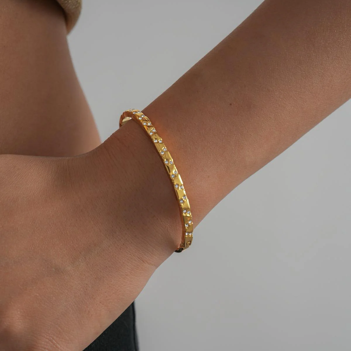 Golden Radiance Bracelet - Image 3