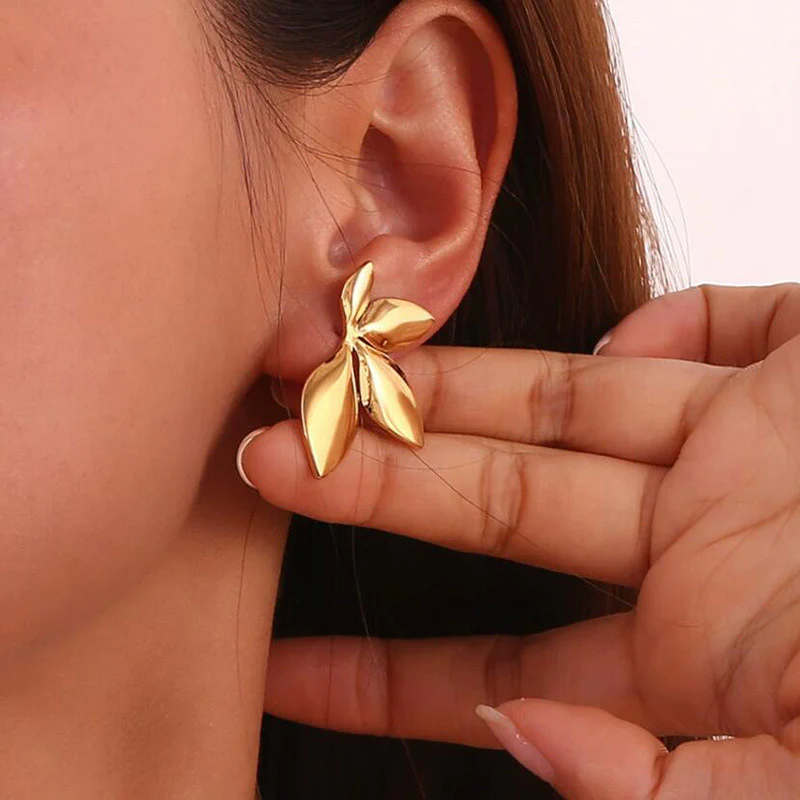 Golden Vines Earrings - Image 5