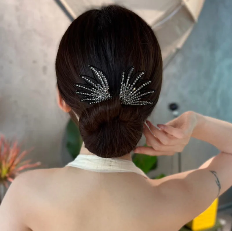 Gossip Girl Bun Pin - Image 3