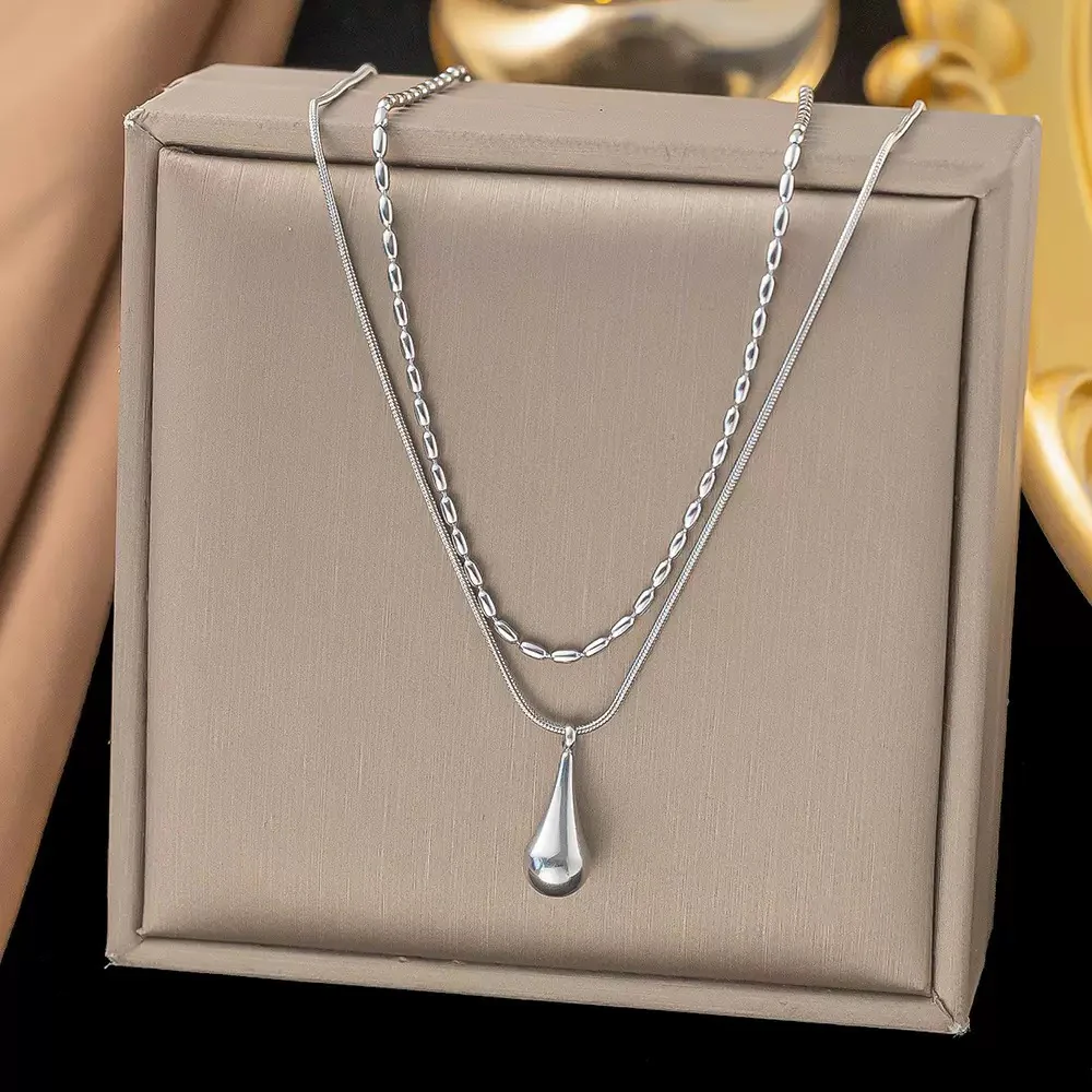 Gracefully Grunge Necklace - Image 3
