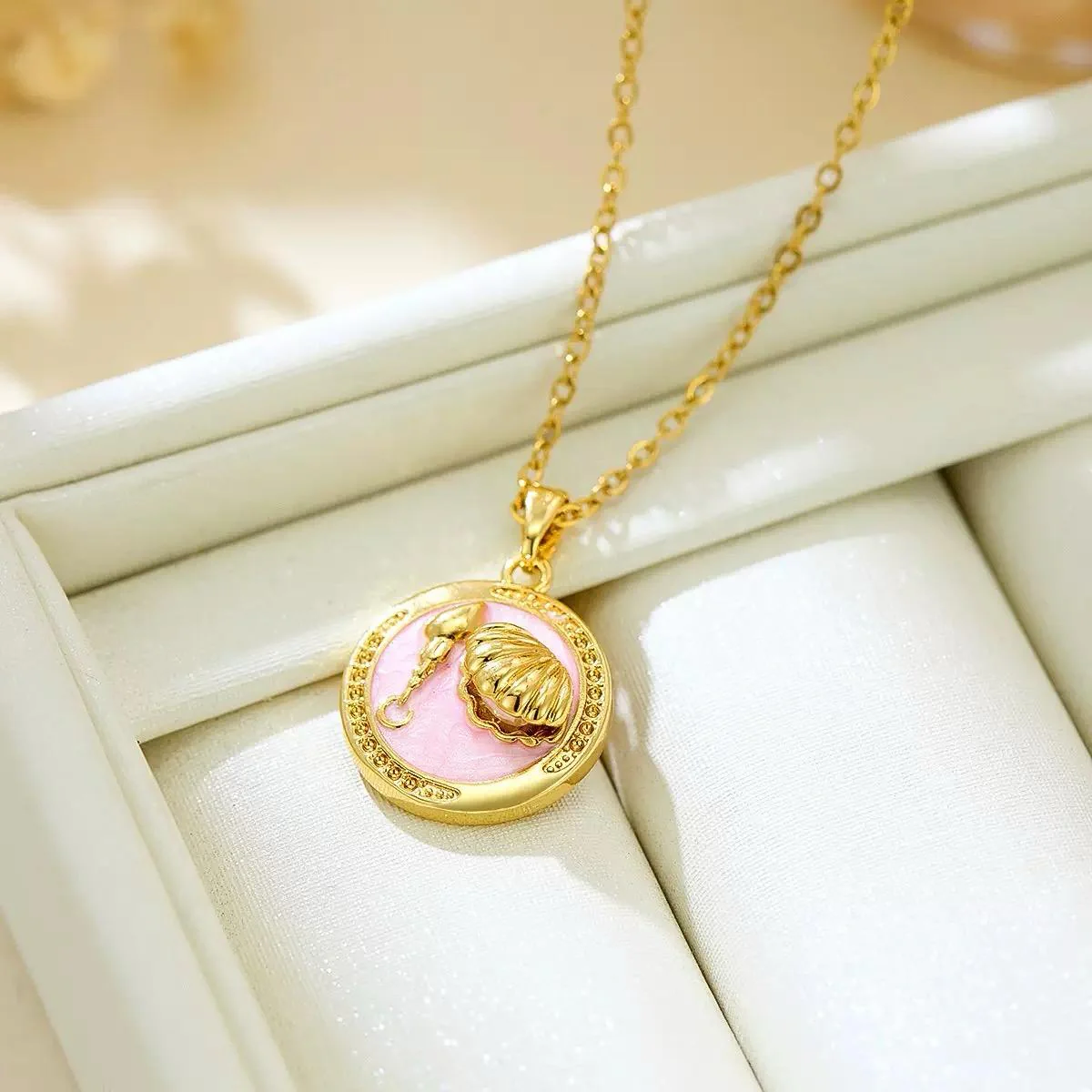Gracey Pink Oyster Necklace - Image 2