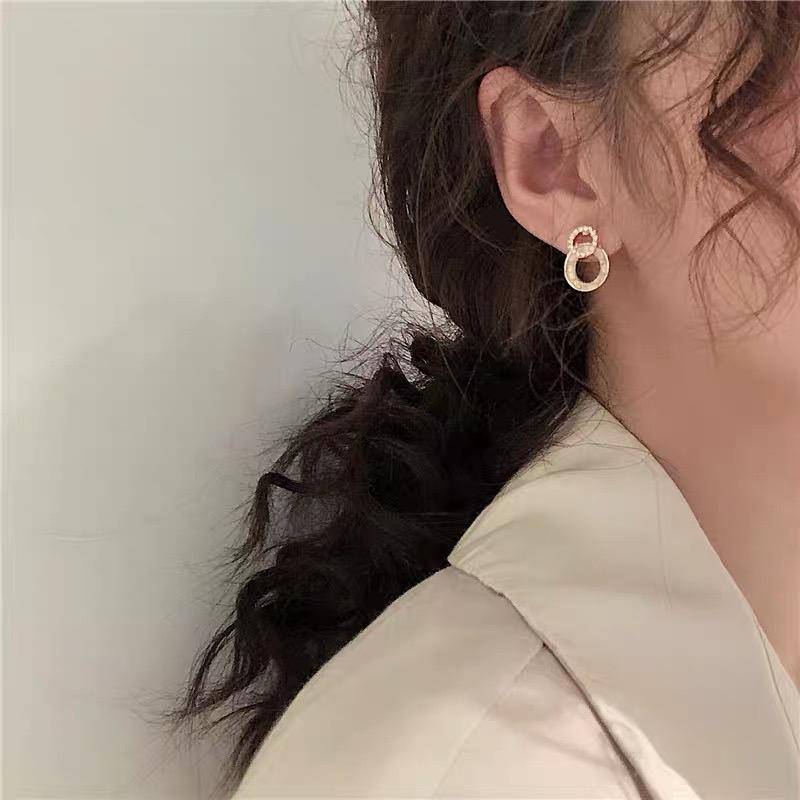 Gracious Mismatch Earrings - Image 3